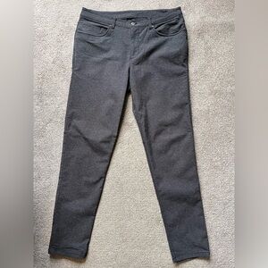 Mens Lululemon ABC Pants Tech Canvas Size 34x32 Slim Fit Like NEW